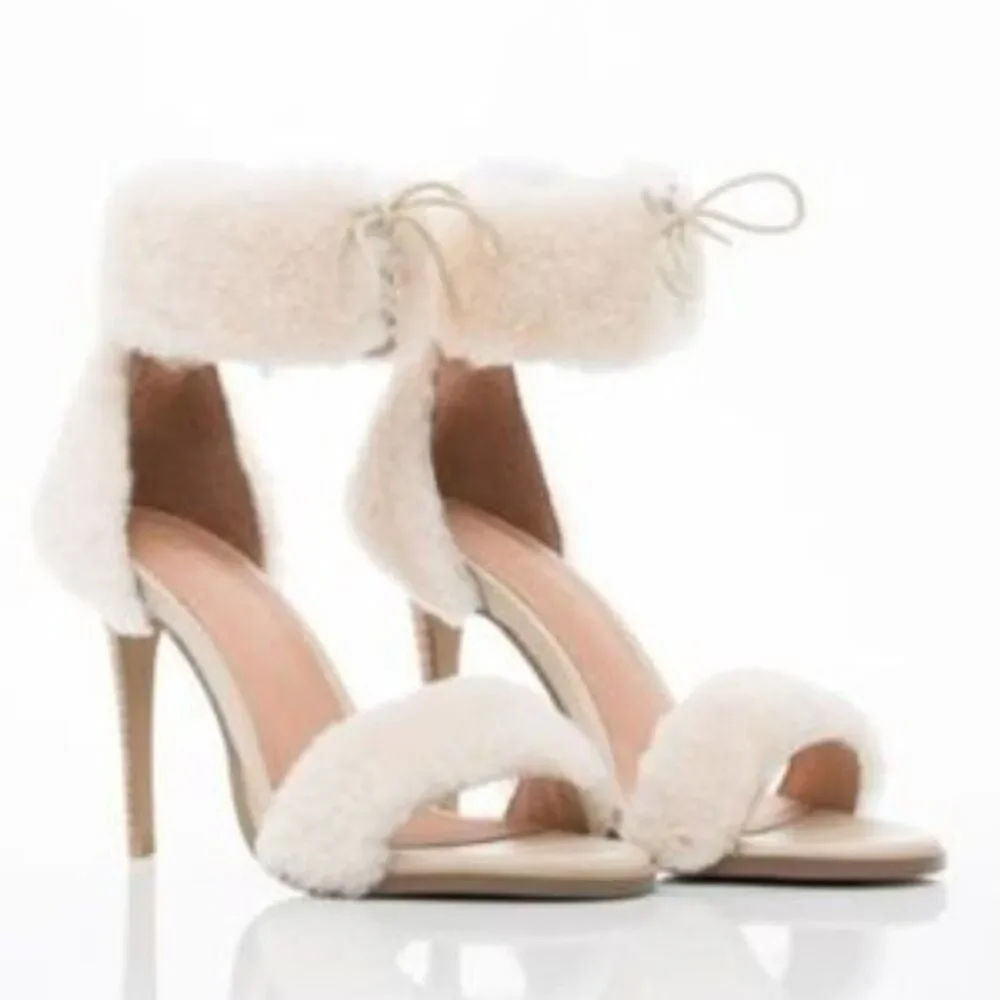 JAGGAR Transcendence Shearling Fur Heels in Natural Lace Up NIB Women's Size 7.5